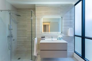 Elegant 2BR in Panama with Ocean and City view U1802 - 6