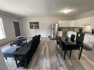 Private Apartment in Southbury 105 - 2