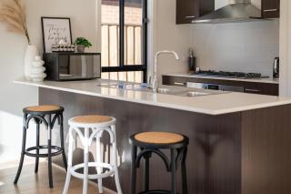 Modern new Homly Villa at Clyde - 2