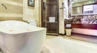Boya Holiday Hotel - 1