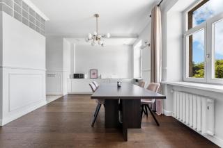 Stylish and Spacious apt in Old Town of Vilnius - 6