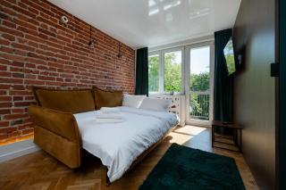 Atlas Arena Brick Loft Apartment by BookingHost - 3