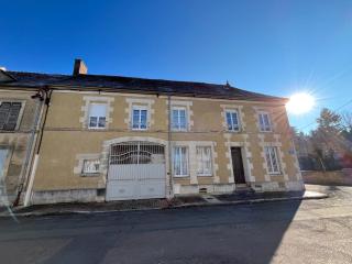 La Dépendance - Idéal Famille et Groupe d'Amis - Escale Mariage - Escapade en Puisaye - Commerces du centre à 5 min à pied - Guédelon à 25 min - 9