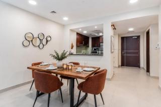 Allsopp & Allsopp - 2-Bedroom Apartment in Dubai Wharf Tower, Al Jaddaf - 2