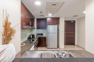 Allsopp & Allsopp - 2-Bedroom Apartment in Dubai Wharf Tower, Al Jaddaf - 1