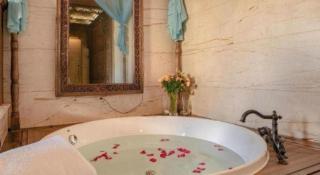 Dockside Boutique Hotel - 1
