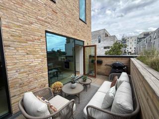 A Luxury Three Story House By CPH Harbor - 9