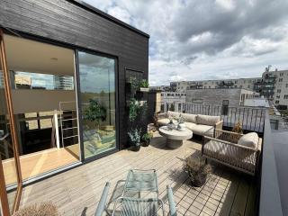 A Luxury Three Story House By CPH Harbor - 8