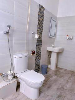 Kay's Luxurious Residence - 3bedrm near the beach - 6