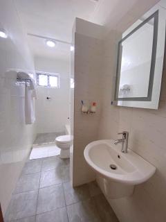 Kay's Luxurious Residence - 3bedrm near the beach - 3