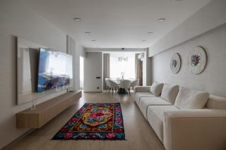 Luxury Etno Apartment with Cathedral Park View - 6