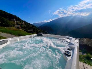 Chalet White Peak by Miggins - 6