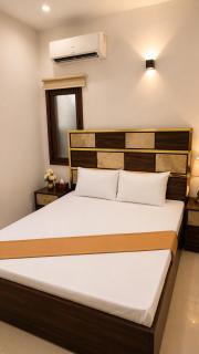 Veloura Master Double Bed Room - 9
