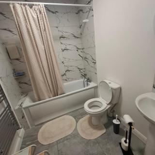 Modern 2BDR Close to Dublin Airport and Coast - 6