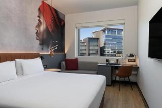 Radisson RED Hotel Johannesburg Rosebank - 9