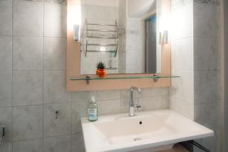 Spacious 3 Bedroom with Balcony - 5