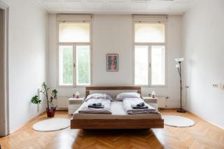 Spacious 3 Bedroom with Balcony - 2
