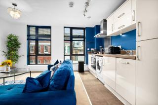 Stylish Two Bed Apartment - City Centre - Parking - Bedroom TV 32L - 3