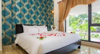Tung Phuong Beach Hotel - 9