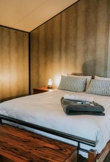 Lake Brockman Tourist Park - Glamping Tent - 1