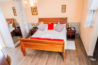 Nyamakwere Lodges - 3