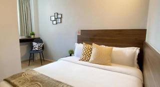 ST Signature Bugis Beach, SHORT OVERNIGHT, 8 hours: 11PM-7AM - Singapore - 2