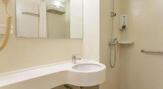 Jinjiang Inn Xianning Yinquan Avenue Hot Spring Hotel - 2