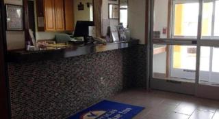 Americas Best Value Inn & Suites Sidney - 5