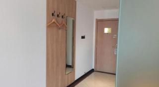 GreenTree Inn Shanxi Luliang Fengshan Road Central Park Express Hotel - 4