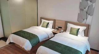 GreenTree Inn Shanxi Luliang Fengshan Road Central Park Express Hotel - 4