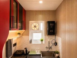 Red Flag Serene Stay Near Pallasio Mall Ekana - 4