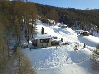 Beautiful and modernly equipped property in Livigno - 1