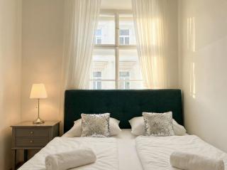 Comfortable 3BR Shared Retreat Next to Belvedere Palace - 4