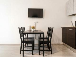 Budget & Comfy 2 adjacent Apartments Great for Long-Stays - 7