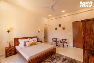 StayVista at Raila Bagh with Pool, Mountain View - 3