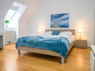 Comfortable 3 BR Apartment Ideal for Groups - 5