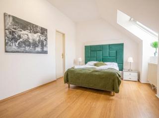 Comfortable 3 BR Apartment Ideal for Groups - 7