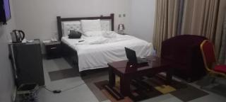 COCOS Hotel & Gardens - 7