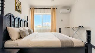 City Getaway Apartments - 9
