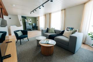 120sqm Duplex Apartment with AirC Free Parking Family & Business - 0