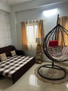 The Zen BNB 2bhk apartment near Airport - 8