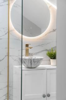 Private Room with En-Suite in Wakefield in Stunning House - 1