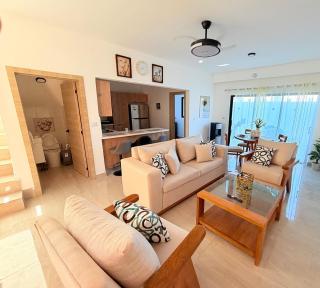 Private Pool Villa Walk to Beach Sleeps 8 - 0