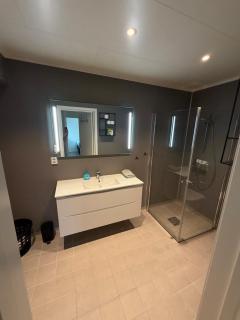 Bright and modern apartment - 1