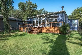 Waterfront 3 bed, 2 bath lake-house on Cedar Creek - 8