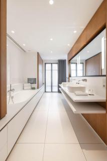 Hôtel C2 - 5
