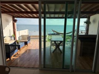 De frente para o mar com a comodidade de acesso as 5 suites climatizadas todas no Terreo - 8