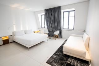 Hôtel C2 - 5