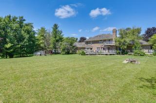 6 Shared Acres Pool Table Barrington Hills Apt - 1