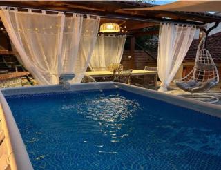 Arta Wood & Stone Traditional Villa Central Stay - 9